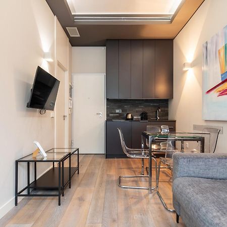Easyhomes-City Centre Suites ミラノ エクステリア 写真