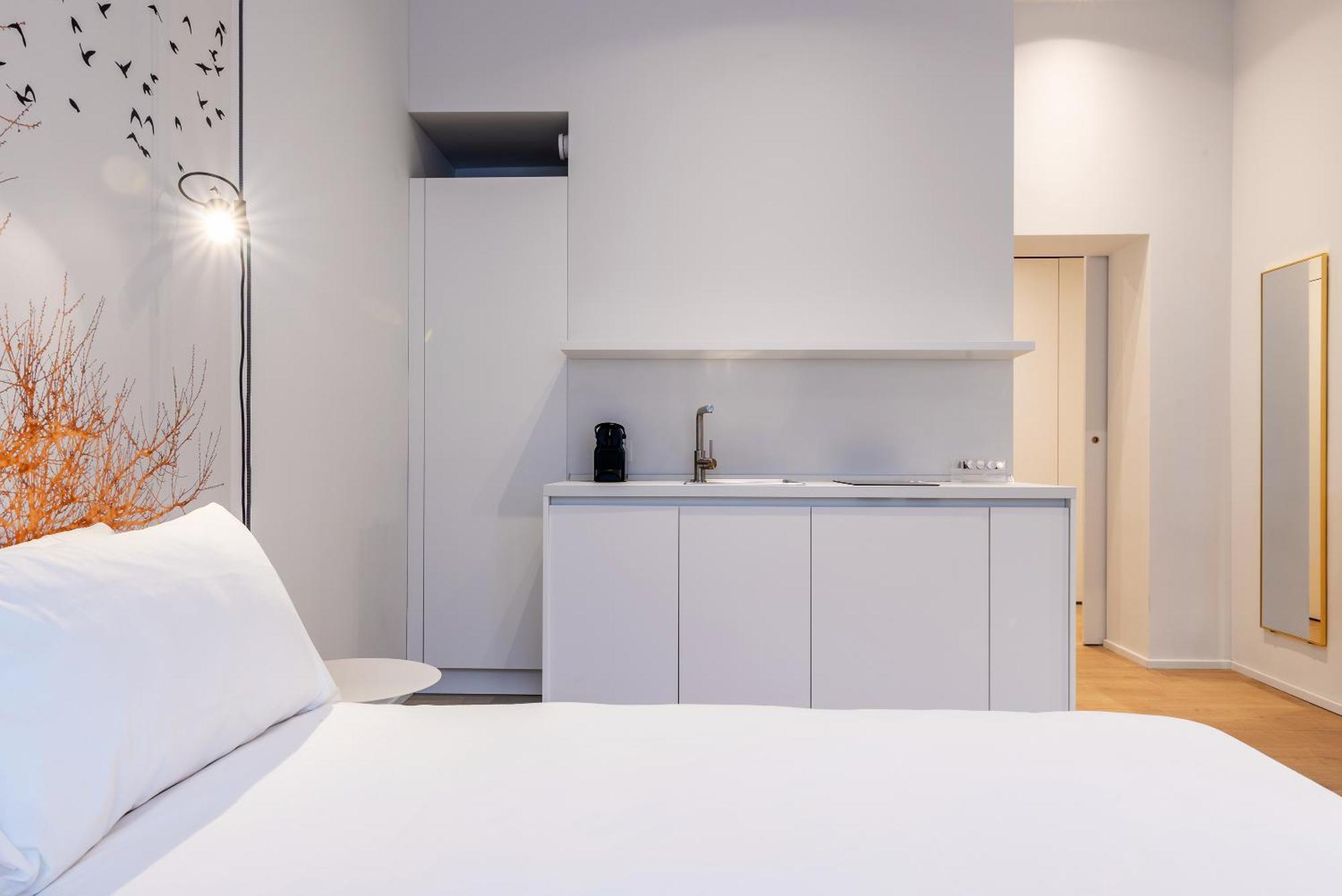 Easyhomes-City Centre Suites ミラノ エクステリア 写真