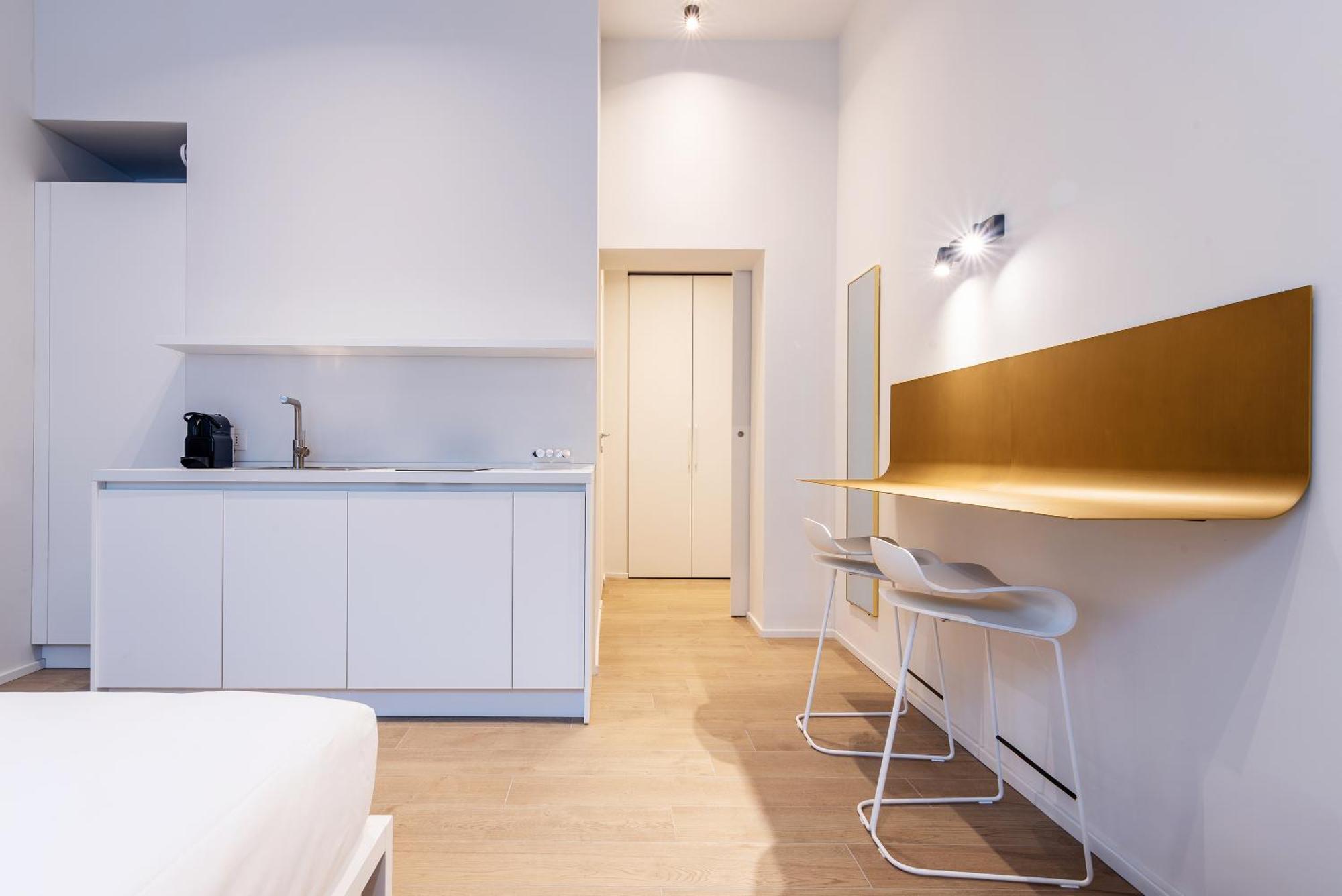 Easyhomes-City Centre Suites ミラノ エクステリア 写真