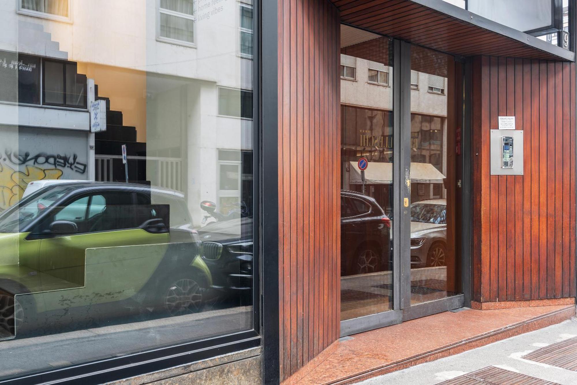 Easyhomes-City Centre Suites ミラノ エクステリア 写真