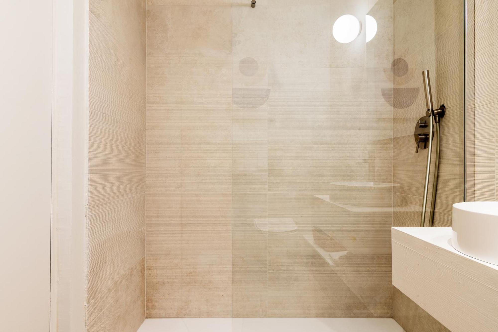 Easyhomes-City Centre Suites ミラノ エクステリア 写真